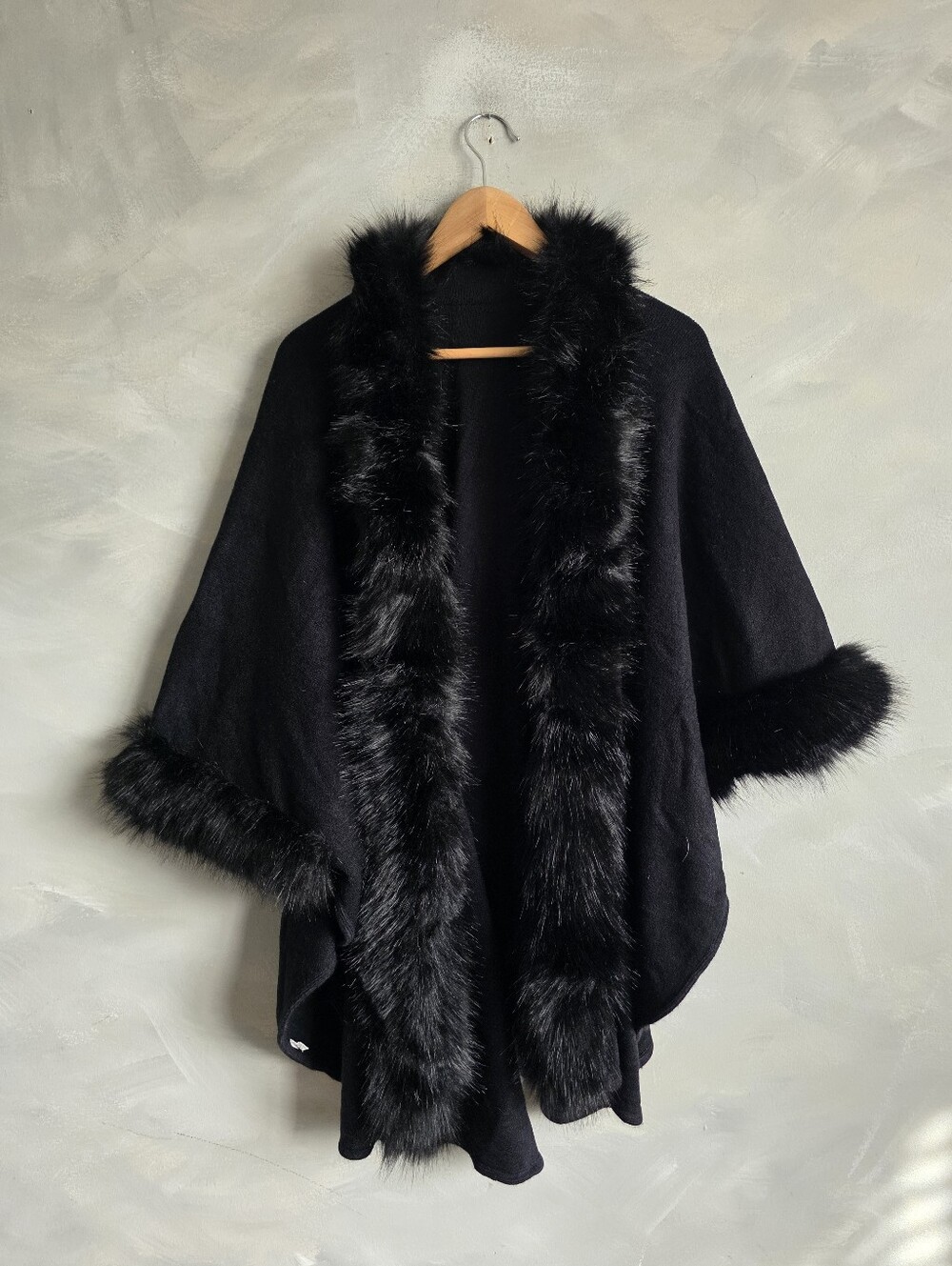 Black Faux Fur Trim Poncho Cape Open Front Shawl OS Glam Whimsigoth Mob Wife